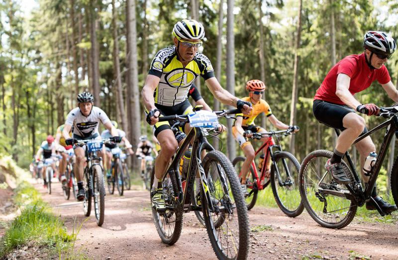 Chytří traséři a Superbiker od Alltraining.cz projeli technicky náročné Jestřebí hory | obrázek 